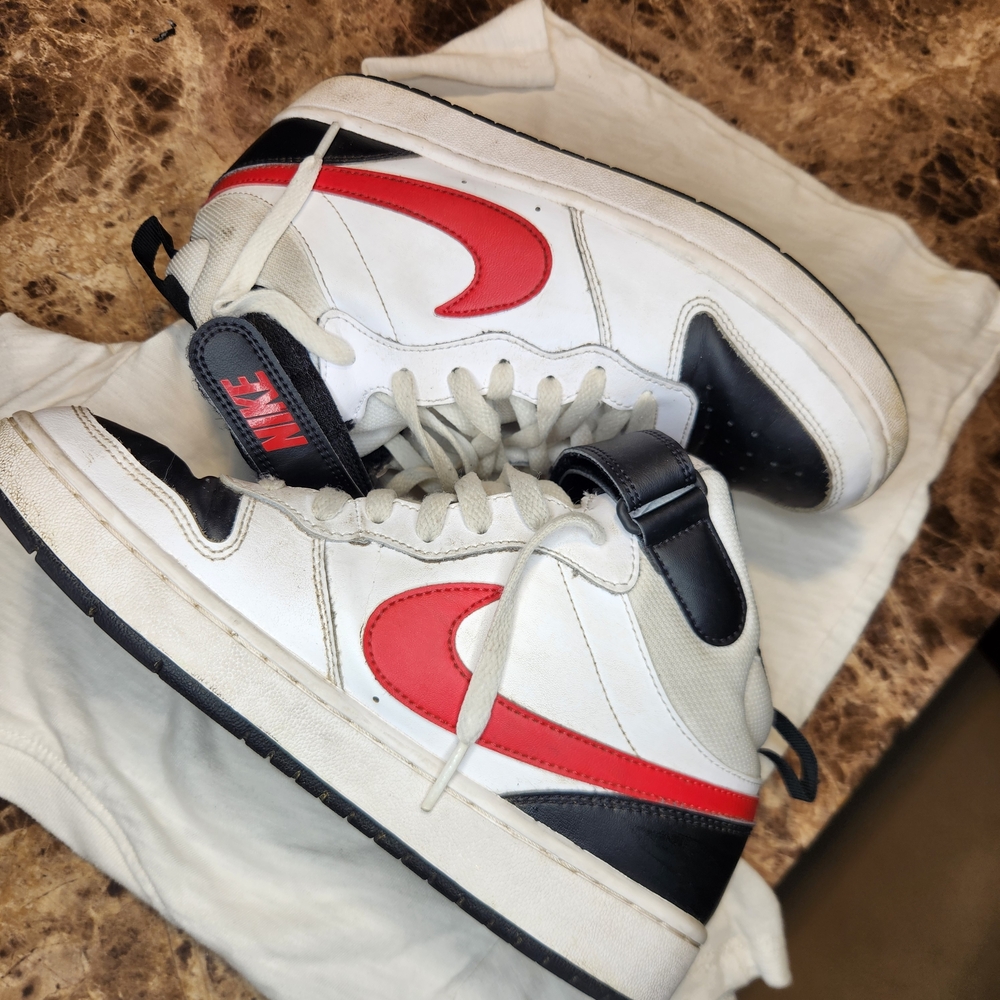 Nike White and Red Sneakers
